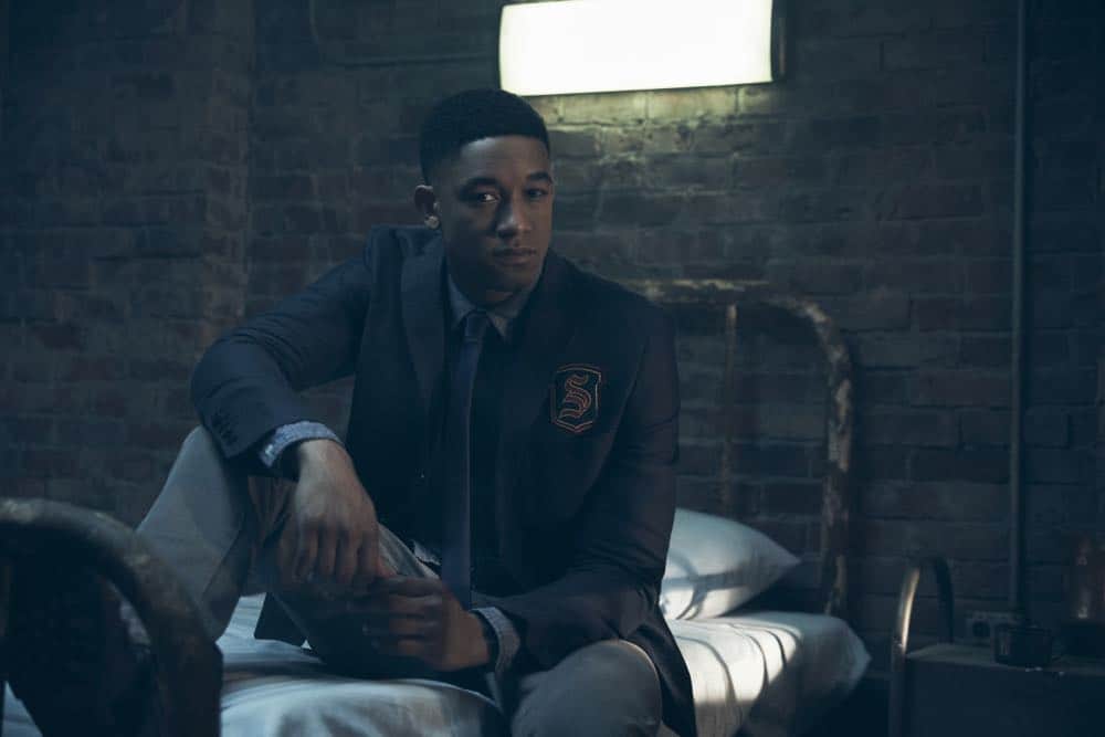 Legacies -- Image Number: LGC1_RAFAEL_0076r.jpg -- Pictured: Peyton Alex Smith as Rafael -- Photo: Miller Mobley/The CW -- é 2018 The CW Network, LLC. All Rights Reserved.