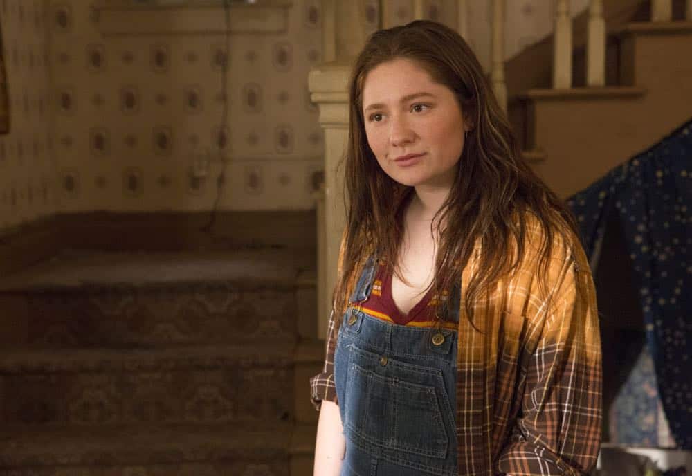 Emma Kenney as Debbie Gallagher in SHAMELESS (Season 9, Episode 02, "Mo White for President"). - Photo: Paul Sarkis/SHOWTIME - Photo ID: SHAMELESS_902_725