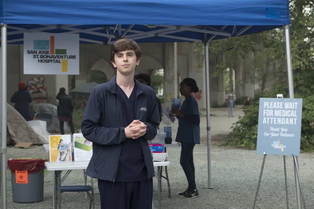 THE GOOD DOCTOR - "Hello" - Shaun’s (Freddie Highmore) proposed treatment for a homeless patient puts him and Jared (Chuku Modu) in Andrews’ (Hill Harper) crosshairs. Meanwhile, Claire (Antonia Thomas) tries to overcome Melendez’s (Nicholas Gonzalez) reluctance to do a risky heart operation while Glassman (Richard Schiff) must overcome his personal feelings about his oncologist, Dr. Marina Blaize (guest star Lisa Edelstein), and face a difficult decision about his health, on the season premiere of "The Good Doctor," MONDAY, SEPT. 24 (10:00-11:00 p.m. EDT), on The ABC Television Network. (ABC/Jeff Weddell) FREDDIE HIGHMORE