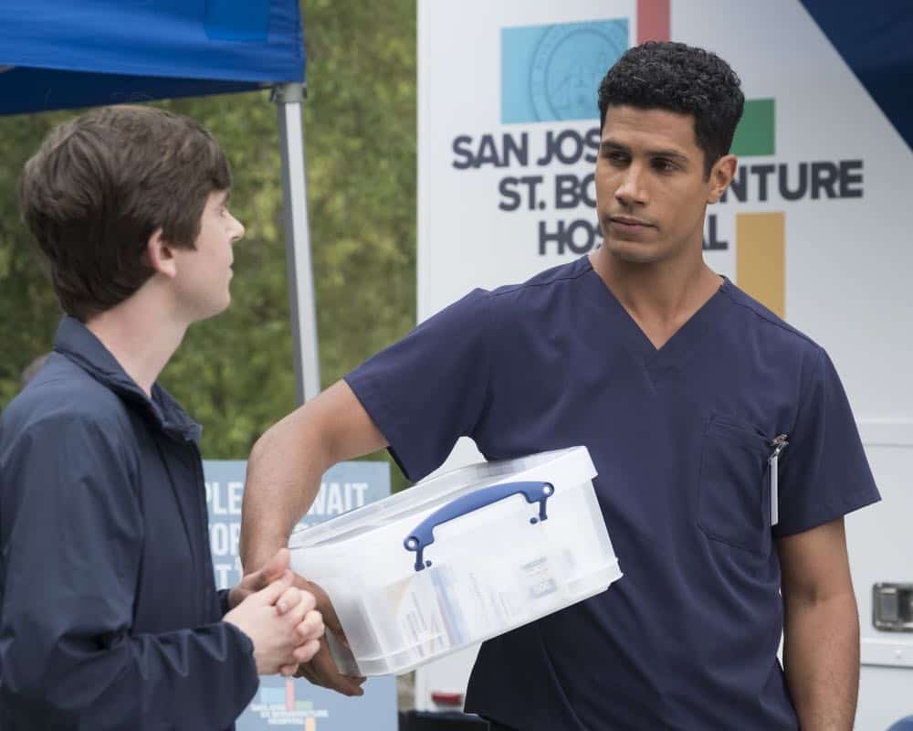 THE GOOD DOCTOR - "Hello" - Shaun’s (Freddie Highmore) proposed treatment for a homeless patient puts him and Jared (Chuku Modu) in Andrews’ (Hill Harper) crosshairs. Meanwhile, Claire (Antonia Thomas) tries to overcome Melendez’s (Nicholas Gonzalez) reluctance to do a risky heart operation while Glassman (Richard Schiff) must overcome his personal feelings about his oncologist, Dr. Marina Blaize (guest star Lisa Edelstein), and face a difficult decision about his health, on the season premiere of "The Good Doctor," MONDAY, SEPT. 24 (10:00-11:00 p.m. EDT), on The ABC Television Network. (ABC/Jeff Weddell) FREDDIE HIGHMORE, CHUKU MODU