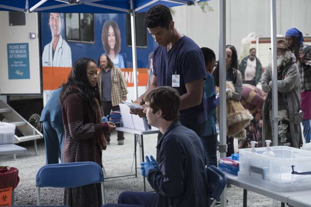 THE GOOD DOCTOR - "Hello" - Shaun’s (Freddie Highmore) proposed treatment for a homeless patient puts him and Jared (Chuku Modu) in Andrews’ (Hill Harper) crosshairs. Meanwhile, Claire (Antonia Thomas) tries to overcome Melendez’s (Nicholas Gonzalez) reluctance to do a risky heart operation while Glassman (Richard Schiff) must overcome his personal feelings about his oncologist, Dr. Marina Blaize (guest star Lisa Edelstein), and face a difficult decision about his health, on the season premiere of "The Good Doctor," MONDAY, SEPT. 24 (10:00-11:00 p.m. EDT), on The ABC Television Network. (ABC/Jeff Weddell) FREDDIE HIGHMORE, CHUKU MODU