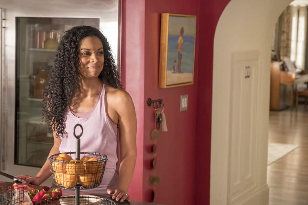 THIS IS US -- "Ave Maria" Episode 301 -- Pictured: Susan Kelechi Watson as Beth -- (Photo by: Ron Batzdorff/NBC)