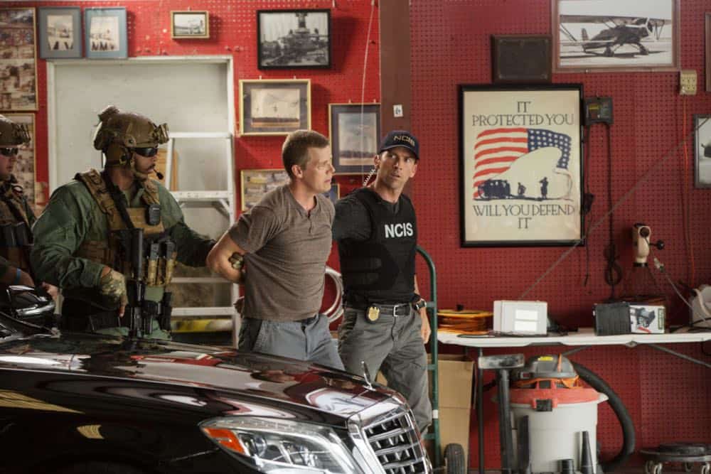 "Inside Out" -- As the team searches for a former IRA bomb-maker who was smuggled into the city, they are joined by Special Agent Hannah Khoury (Necar Zadegan), Pride's replacement during his medical leave. Also, Pride considers a new position with the agency, on NCIS: NEW ORLEANS, Tuesday, Oct. 2 (10:00-11:00 PM, ET/PT) on the CBS Television Network. Pictured: Lucas Black as Special Agent Christopher LaSalle Photo: Sam Lothridge/CBS é2018 CBS Broadcasting, Inc. All Rights Reserved