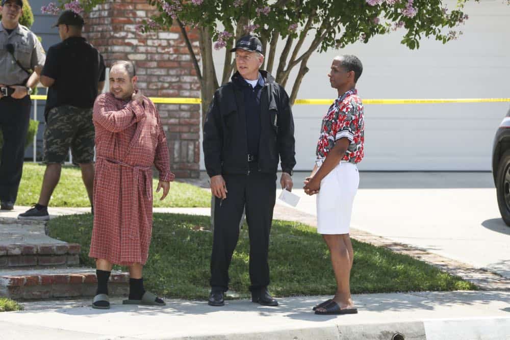 "Love Thy Neighbor" - After a Navy lieutenant is found murdered in his hot tub, the team interviews several families in the victimÃÂs peculiar neighborhood. Also, Torres must face the consequences after a volatile night out with Palmer, on NCIS, Tuesday, Oct. 2 (8:00-9:00 PM, ET/PT) on the CBS Television Network. Pictured: Mark Harmon. Photo: Michael Yarish/CBS é2018 CBS Broadcasting, Inc. All Rights Reserved