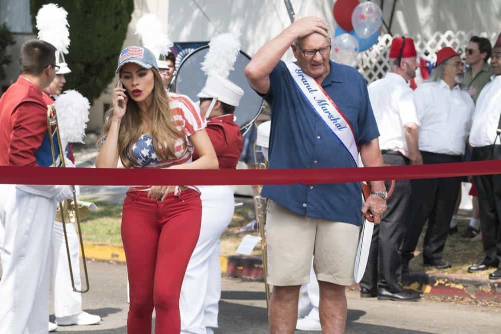 MODERN FAMILY - "I Love a Parade" - The Pritchett-Dunphy-Tucker clan are going to be setting off more than a few fireworks when they get together at the annual Fourth of July parade where Jay will be acting as the grand marshal. Meanwhile, Haley’s goodbye with Arvin before his trip to Switzerland doesn’t go as well as she pictured it and is distracted by the return of an old flame during the 10th season premiere, on "Modern Family," WEDNESDAY, SEPT. 26 (9:00-9:31 p.m. EDT), on The ABC Television Network. (ABC/Kelsey McNeal) SOFIA VERGARA, ED O'NEILL