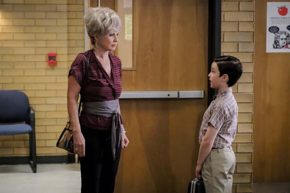 "A Rival Prodigy and Sir Isaac Neutron" - Pictured: Meemaw (Annie Potts) and Sheldon (Iain Armitage). When Dr. Sturgis (Wallace Shawn) bonds with Paige (McKenna Grace), another ten year-old genius, Sheldon's jealousy leads Meemaw to intervene. Also, Mary invites Paige's family over for a play date, when YOUNG SHELDON airs in its regular time slot, Thursday, Sept. 27 (8:31-9:01 PM, ET/PT) on the CBS Television Network. Photo: Darren Michaels/Warner Bros. Entertainment Inc. é 2018 WBEI. All rights reserved. "A Rival Prodigy and Sir Isaac Neutron" - Pictured: Meemaw (Annie Potts) and Sheldon (Iain Armitage). When Dr. Sturgis (Wallace Shawn) bonds with Paige (McKenna Grace), another ten year-old genius, Sheldon's jealousy leads Meemaw to intervene. Also, Mary invites Paige's family over for a play date, when YOUNG SHELDON airs in its regular time slot, Thursday, Sept. 27 (8:31-9:01 PM, ET/PT) on the CBS Television Network. Photo: Darren Michaels/Warner Bros. Entertainment Inc. é 2018 WBEI. All rights reserved.