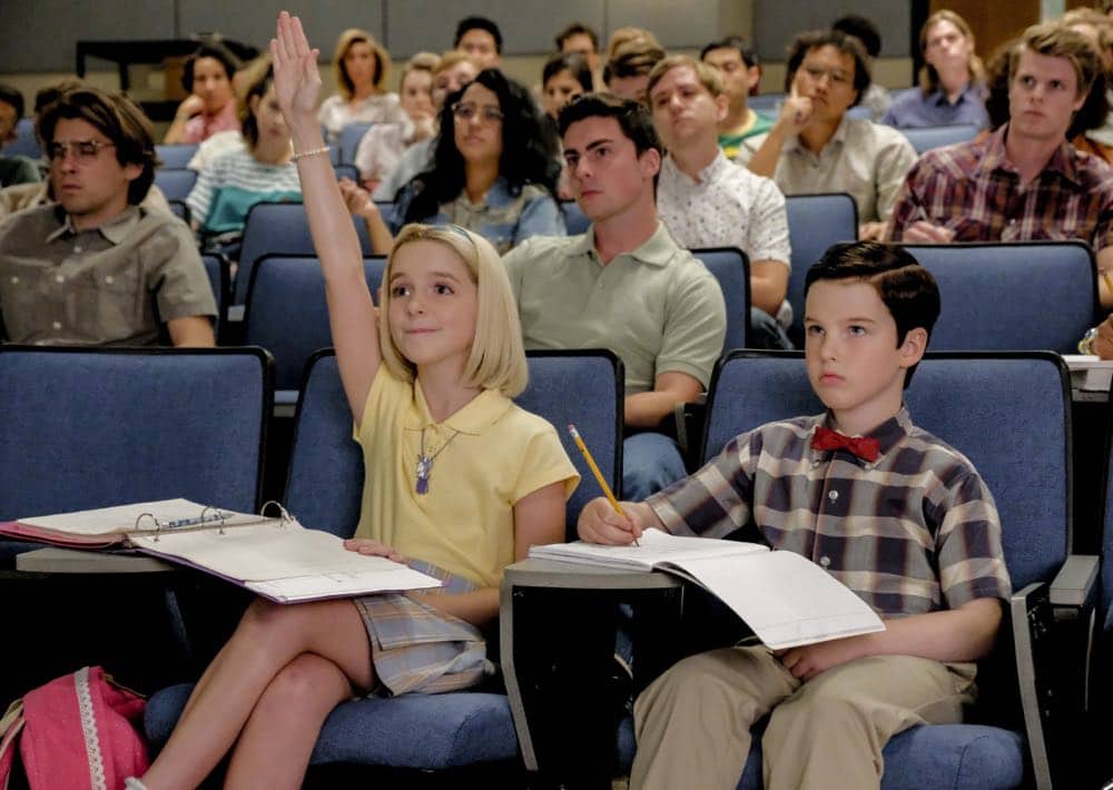 "A Rival Prodigy and Sir Isaac Neutron" - Pictured: Paige (McKenna Grace) and Sheldon (Iain Armitage). When Dr. Sturgis (Wallace Shawn) bonds with Paige (McKenna Grace), another ten year-old genius, Sheldon's jealousy leads Meemaw to intervene. Also, Mary invites Paige's family over for a play date, when YOUNG SHELDON airs in its regular time slot, Thursday, Sept. 27 (8:31-9:01 PM, ET/PT) on the CBS Television Network. Photo: Darren Michaels/Warner Bros. Entertainment Inc. é 2018 WBEI. All rights reserved.