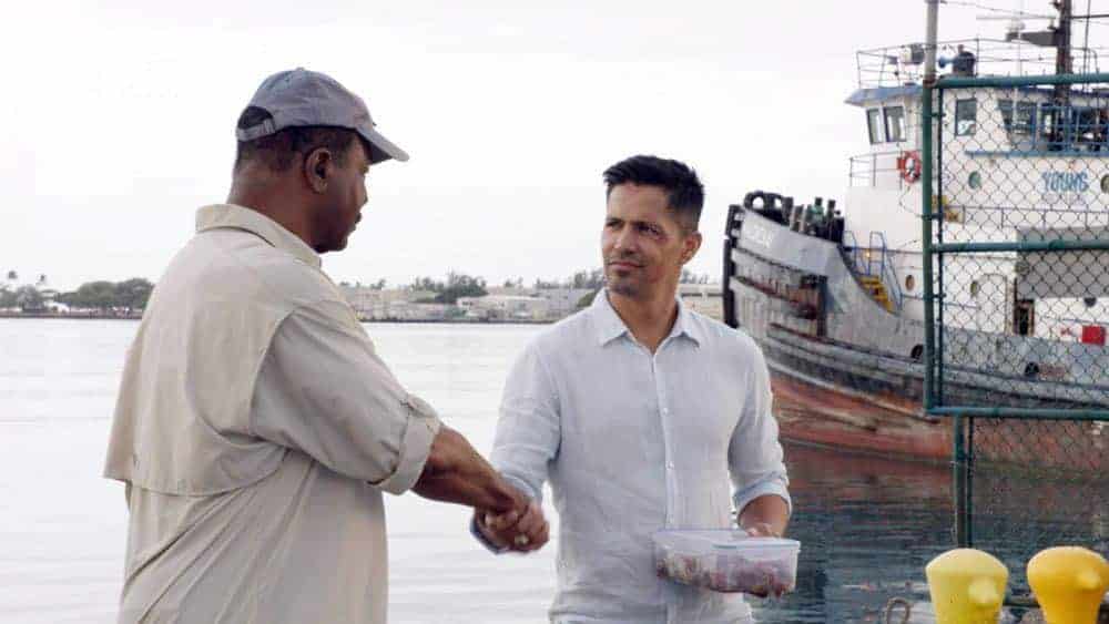 "From the Head Down" - Magnum helps a struggling fisherman and fellow Veteran when his 300 pound tuna worth $350K is stolen, but they discover that the thief needs Magnum's help as well, on MAGNUM P.I., Monday, Oct. 1 (9:00-10:00 PM, ET/PT) on the CBS Television Network. Pictured L-R: Carl Weathers as Dan Sawyer and Jay Hernandez as Thomas Magnum Photo: CBS é2018 CBS Broadcasting, Inc. All Rights Reserved "From the Head Down" - Magnum helps a struggling fisherman and fellow Veteran when his 300 pound tuna worth $350K is stolen, but they discover that the thief needs Magnum's help as well, on MAGNUM P.I., Monday, Oct. 1 (9:00-10:00 PM, ET/PT) on the CBS Television Network. Pictured L-R: Carl Weathers as Dan Sawyer and Jay Hernandez as Thomas Magnum Photo: CBS é2018 CBS Broadcasting, Inc. All Rights Reserved