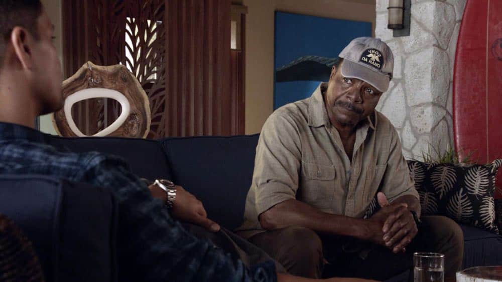 "From the Head Down" - Magnum helps a struggling fisherman and fellow Veteran when his 300 pound tuna worth $350K is stolen, but they discover that the thief needs Magnum's help as well, on MAGNUM P.I., Monday, Oct. 1 (9:00-10:00 PM, ET/PT) on the CBS Television Network. Pictured L-R: Jay Hernandez as Thomas Magnum and Carl Weathers as Dan Sawyer Photo: CBS é2018 CBS Broadcasting, Inc. All Rights Reserved "From the Head Down" - Magnum helps a struggling fisherman and fellow Veteran when his 300 pound tuna worth $350K is stolen, but they discover that the thief needs Magnum's help as well, on MAGNUM P.I., Monday, Oct. 1 (9:00-10:00 PM, ET/PT) on the CBS Television Network. Pictured L-R: Jay Hernandez as Thomas Magnum and Carl Weathers as Dan Sawyer Photo: CBS é2018 CBS Broadcasting, Inc. All Rights Reserved