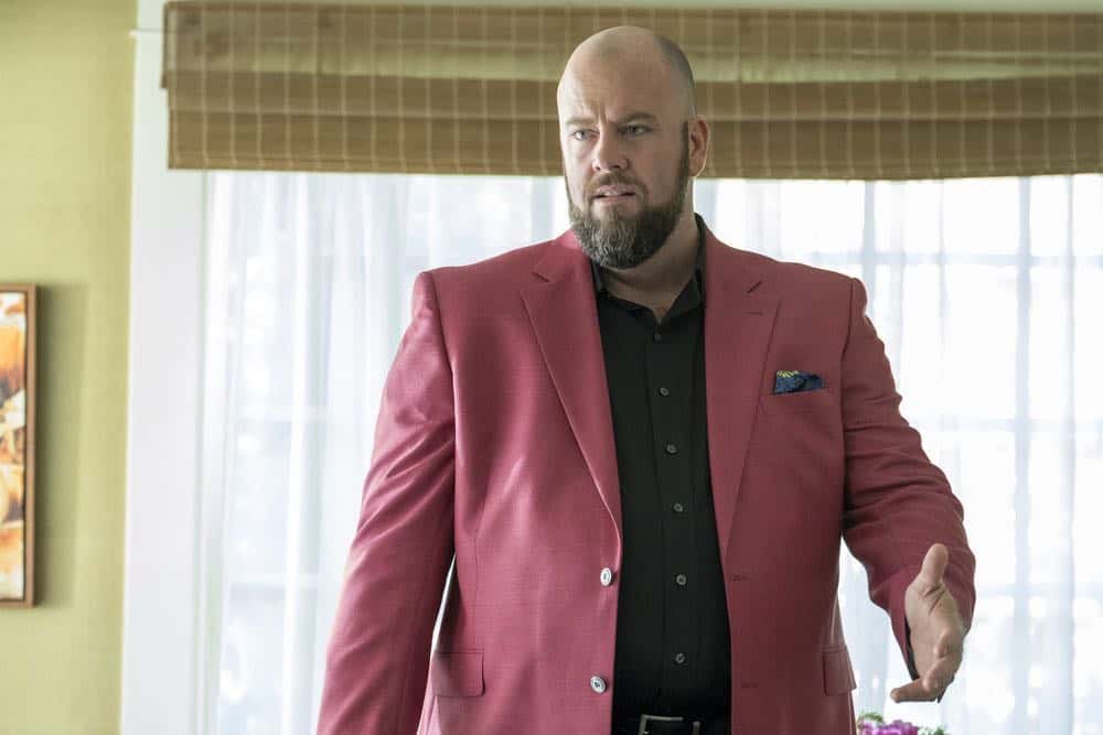 THIS IS US -- "A Philadelphia Story" Episode 302 -- Pictured: Chris Sullivan as Toby -- (Photo by: Ron Batzdorff/NBC) THIS IS US -- "A Philadelphia Story" Episode 302 -- Pictured: Chris Sullivan as Toby -- (Photo by: Ron Batzdorff/NBC)