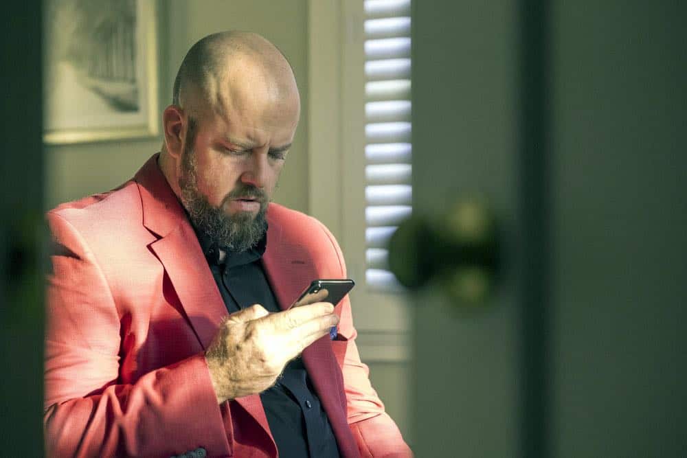 THIS IS US -- "A Philadelphia Story" Episode 302 -- Pictured: Chris Sullivan as Toby -- (Photo by: Ron Batzdorff/NBC) THIS IS US -- "A Philadelphia Story" Episode 302 -- Pictured: Chris Sullivan as Toby -- (Photo by: Ron Batzdorff/NBC)