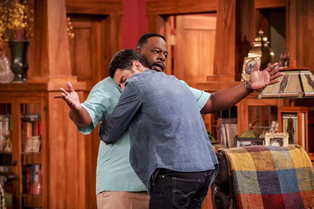 THE NEIGHBORHOOD stars Cedric the Entertainer in a comedy about what happens when Dave Johnson, the friendliest guy in the Midwest, moves his family to a neighborhood in Los Angeles where not everyone looks like him or appreciates his extreme neighborliness. Cedric the Entertainer plays the Johnsons' opinionated next-door neighbor, Calvin Butler, who is wary of the newcomers, and certain that the Johnsons will disrupt the culture on the block. THE NEIGHBORHOOD will premiere Monday, October 1st (8:00-8:30 PM, ET/PT) on the CBS Television Network. Pictured (L-R): Cedric the Entertainer (Calvin Butler) and Max Greenfield (Dave Johnson). Photo: Bill Inoshita/CBS é2018 CBS Broadcasting, Inc. All Rights Reserved.