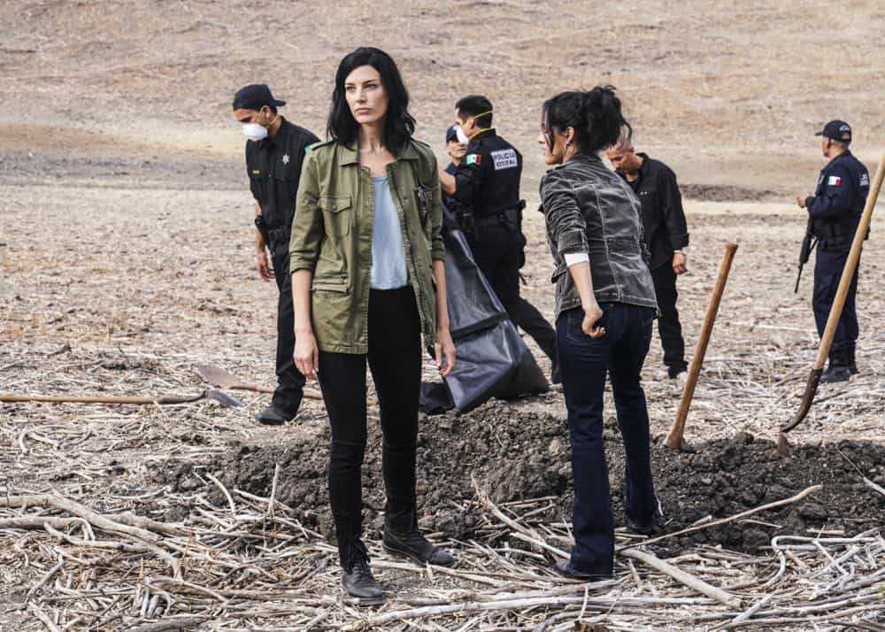 "Fracture" -- Jason and Bravo Team head to the Gulf of Guinea to rescue American hostages after an oil platform is overtaken by armed militants, on the second season premiere of SEAL TEAM, Wednesday, Oct. 3 (9:00-10:00 PM, ET/PT) on the CBS Television Network. Pictured L to R: Jessica Paré as Mandy Ellis and Mirelly Taylor as Rita. Photo: Monty Brinton/CBS é2018 CBS Broadcasting, Inc. All Rights Reserved "Fracture" -- Jason and Bravo Team head to the Gulf of Guinea to rescue American hostages after an oil platform is overtaken by armed militants, on the second season premiere of SEAL TEAM, Wednesday, Oct. 3 (9:00-10:00 PM, ET/PT) on the CBS Television Network. Pictured L to R: Jessica Paré as Mandy Ellis and Mirelly Taylor as Rita. Photo: Monty Brinton/CBS é2018 CBS Broadcasting, Inc. All Rights Reserved