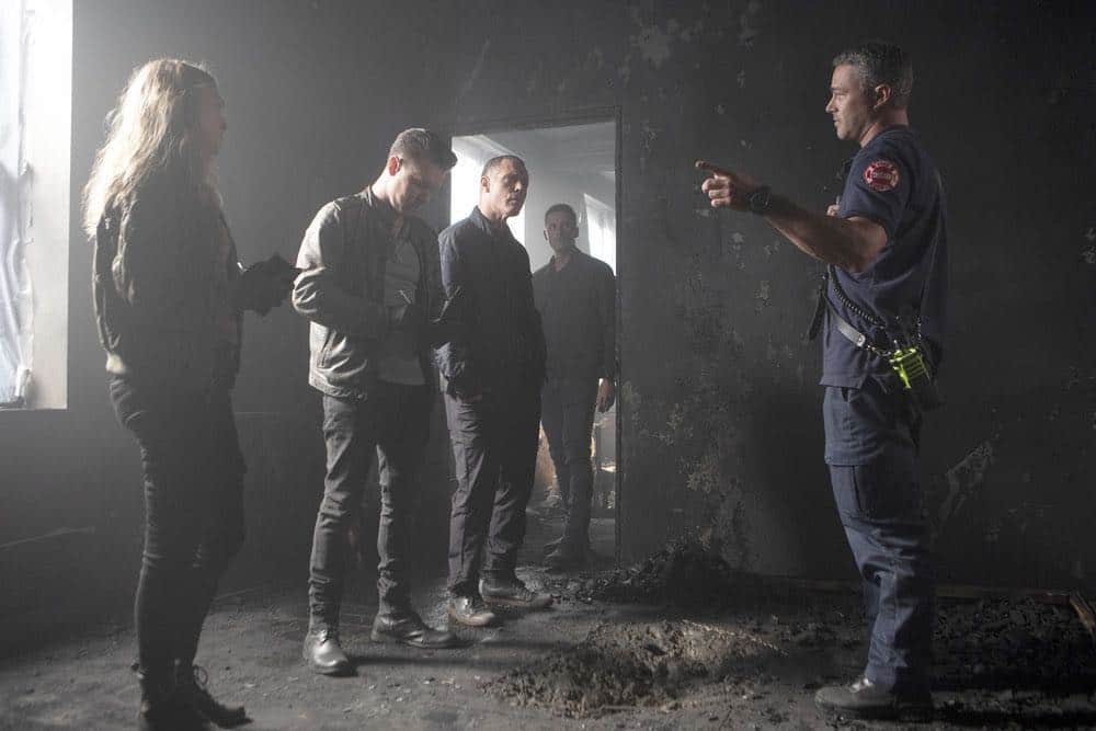 CHICAGO P.D. -- "Endings" Episode 603 -- Pictured: (l-r) Tracy Spiridakos as Hailey Upton, Jon Seda as Antonio Dawson, Jason Beghe as Hank Voight, Jesse Lee Soffer as Jay Halstead, Taylor Kinney as Kelly Severide -- (Photo by: Adrian Burrows/NBC)