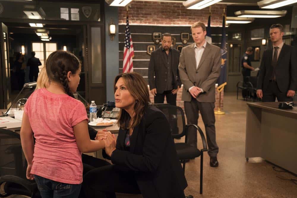 LAW & ORDER: SPECIAL VICTIMS UNIT -- "Zero Tolerance" Episode 2002 -- Pictured: (l-r) Scarlet Daisy Lopez as Gabriela Sosa, Mariska Hargitay as Lieutenant Olivia Benson, Ice T as Odafin "Fin" Tutuola, Andy Powers as Jeff Philips, Peter Scanavino as Dominick "Sonny" Carisi -- (Photo by: Barbara Nitke/NBC)