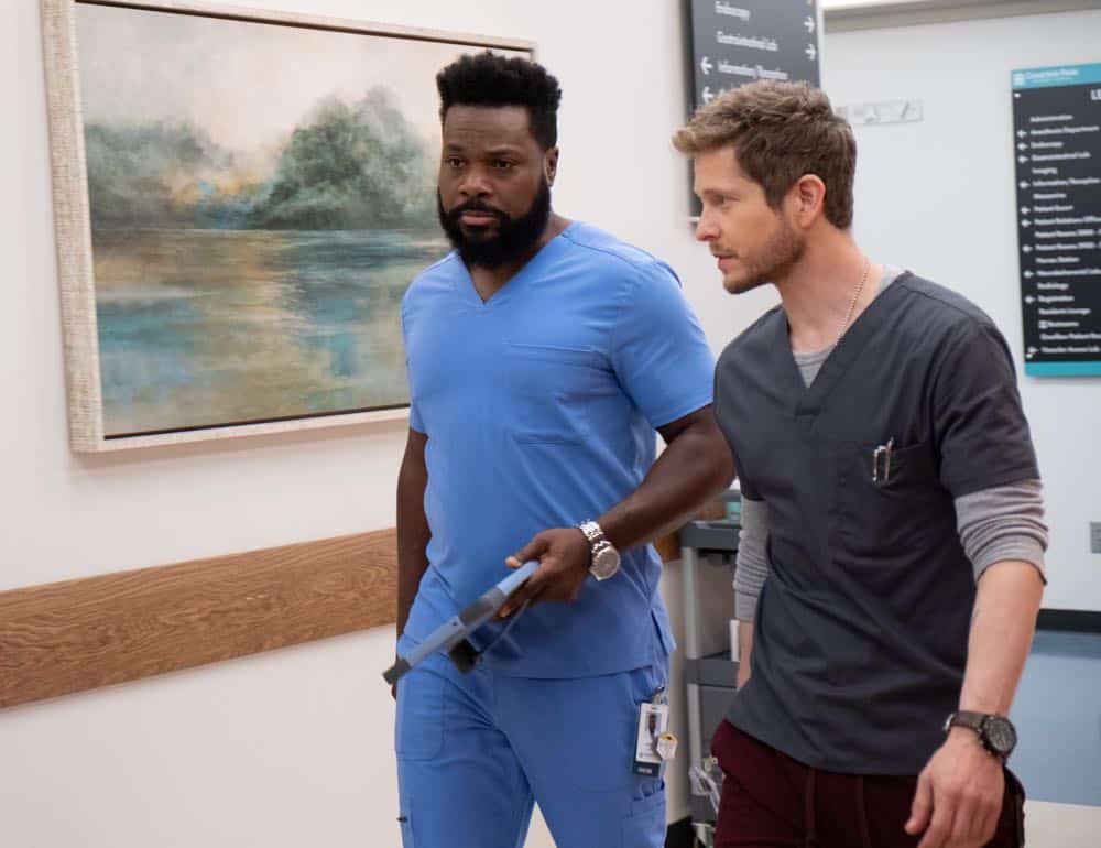 THE RESIDENT: L-R: Malcolm-Jamal Warner and Matt Czuchry in the "Three Words" episode of THE RESIDENT airing Monday, Oct. 1 (8:00-9:00 PM ET/PT) on FOX. ©2018 Fox Broadcasting Co. Cr: Erika Doss/FOX.
