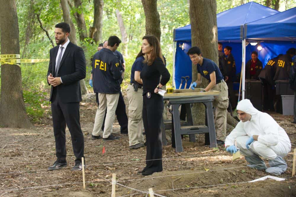ÃÂPreyààSpecial Agent Maggie Bell, Special Agent OA Zidan and the team investigate the murders of 18 young women with help from a survivor associated with the deceased, on FBI, Tuesday, Oct. 9 (9:00-10:00 PM, ET/PT) on the CBS Television Network. Pictured: Zeeko Zaki, Sela Ward Photo: Jeffrey Neira/CBS é2018 CBS Broadcasting, Inc. All Rights Reserved