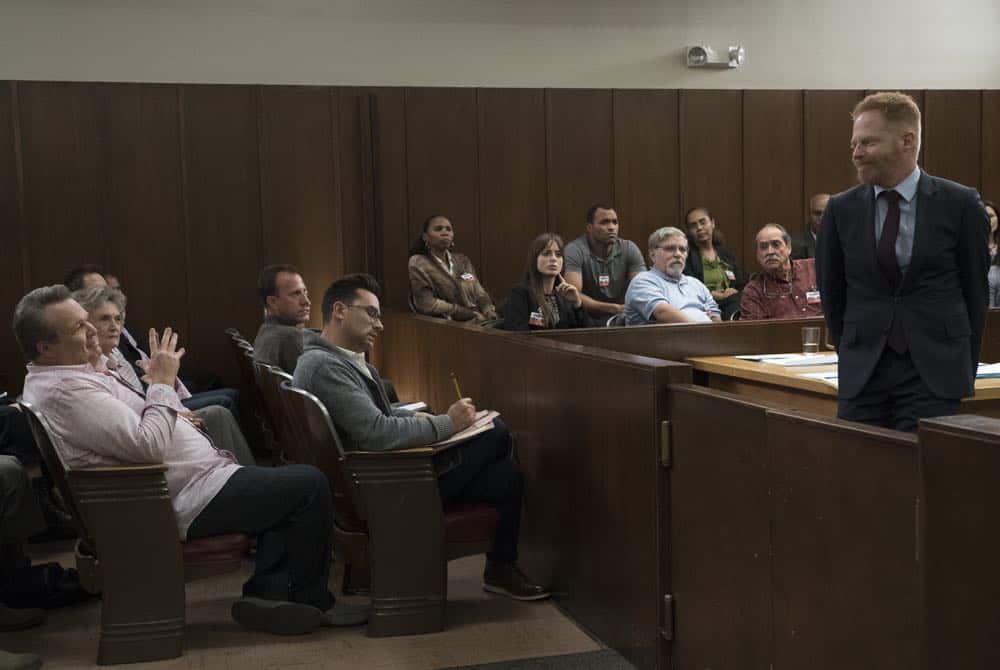 MODERN FAMILY - "A Sketchy Area" - Phil stumbles into an exciting new career after dropping by Luke's college; while Claire deals with her dad, Jay, and the merger of Pritchett's Closets with a tech-savvy, hipper company. Meanwhile, Mitch's new high-profile case as an assistant district attorney is marred by an unflattering courtroom sketch by the resident artist (Dan Levy), on "Modern Family," WEDNESDAY, OCT. 10 (9:00-9:31 p.m. EDT), on The ABC Television Network. (ABC/Eric McCandless) ERIC STONESTREET, DAN LEVY, JESSE TYLER FERGUSON