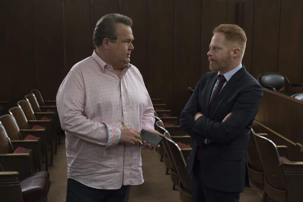 MODERN FAMILY - "A Sketchy Area" - Phil stumbles into an exciting new career after dropping by Luke's college; while Claire deals with her dad, Jay, and the merger of Pritchett's Closets with a tech-savvy, hipper company. Meanwhile, Mitch's new high-profile case as an assistant district attorney is marred by an unflattering courtroom sketch by the resident artist (Dan Levy), on "Modern Family," WEDNESDAY, OCT. 10 (9:00-9:31 p.m. EDT), on The ABC Television Network. (ABC/Eric McCandless) ERIC STONESTREET, JESSE TYLER FERGUSON
