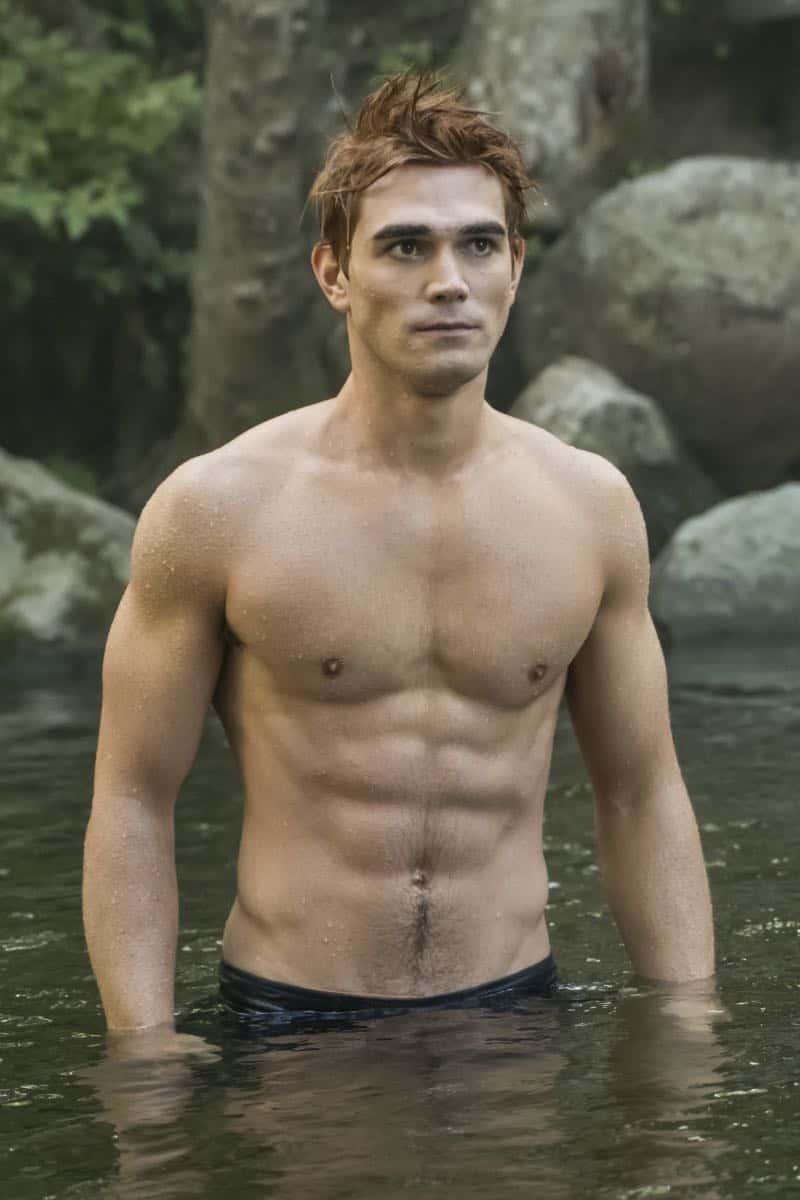 Riverdale -- "Chapter Thirty-Six: Labor Day" -- Image Number: RVD301a_0158.jpg -- Pictured: KJ Apa as Archie -- Photo: Katie Yu/The CW -- é 2018 The CW Network, LLC. All Rights Reserved.