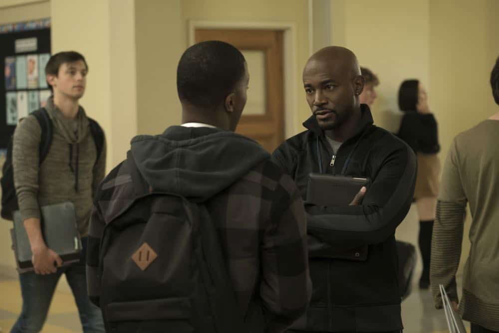 All American -- "Pilot"-- Image Number: ALA101c_0234rc.jpg -- Pictured (L-R): Daniel Ezra as Spencer James and Taye Diggs as Billy Baker -- Photo: Jesse Giddings/The CW -- é 2018 The CW Network, LLC. All Rights Reserved