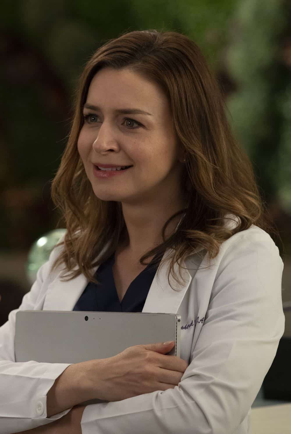 GREY'S ANATOMY - "Momma Knows Best" - Meredith turns heads when she shows up to work done up and ready for her blind date later that day, while Alex makes a questionable decision in order to save a patient. Meanwhile, the burden of knowing Teddy's secret keeps Maggie up at night, ultimately making her decide she has to tell someone, on "Grey's Anatomy," THURSDAY, OCT. 11 (8:00-9:01 p.m. EDT), on The ABC Television Network. (ABC/Rick Rowell) CATERINA SCORSONE GREY'S ANATOMY - "Momma Knows Best" - Meredith turns heads when she shows up to work done up and ready for her blind date later that day, while Alex makes a questionable decision in order to save a patient. Meanwhile, the burden of knowing Teddy's secret keeps Maggie up at night, ultimately making her decide she has to tell someone, on "Grey's Anatomy," THURSDAY, OCT. 11 (8:00-9:01 p.m. EDT), on The ABC Television Network. (ABC/Rick Rowell) CATERINA SCORSONE