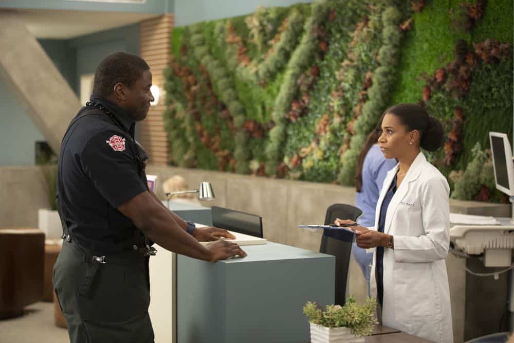 GREY'S ANATOMY - "Momma Knows Best" - Meredith turns heads when she shows up to work done up and ready for her blind date later that day, while Alex makes a questionable decision in order to save a patient. Meanwhile, the burden of knowing Teddy's secret keeps Maggie up at night, ultimately making her decide she has to tell someone, on "Grey's Anatomy," THURSDAY, OCT. 11 (8:00-9:01 p.m. EDT), on The ABC Television Network. (ABC/Rick Rowell) OKIERIETE ONAODOWAN, KELLY MCCREARY