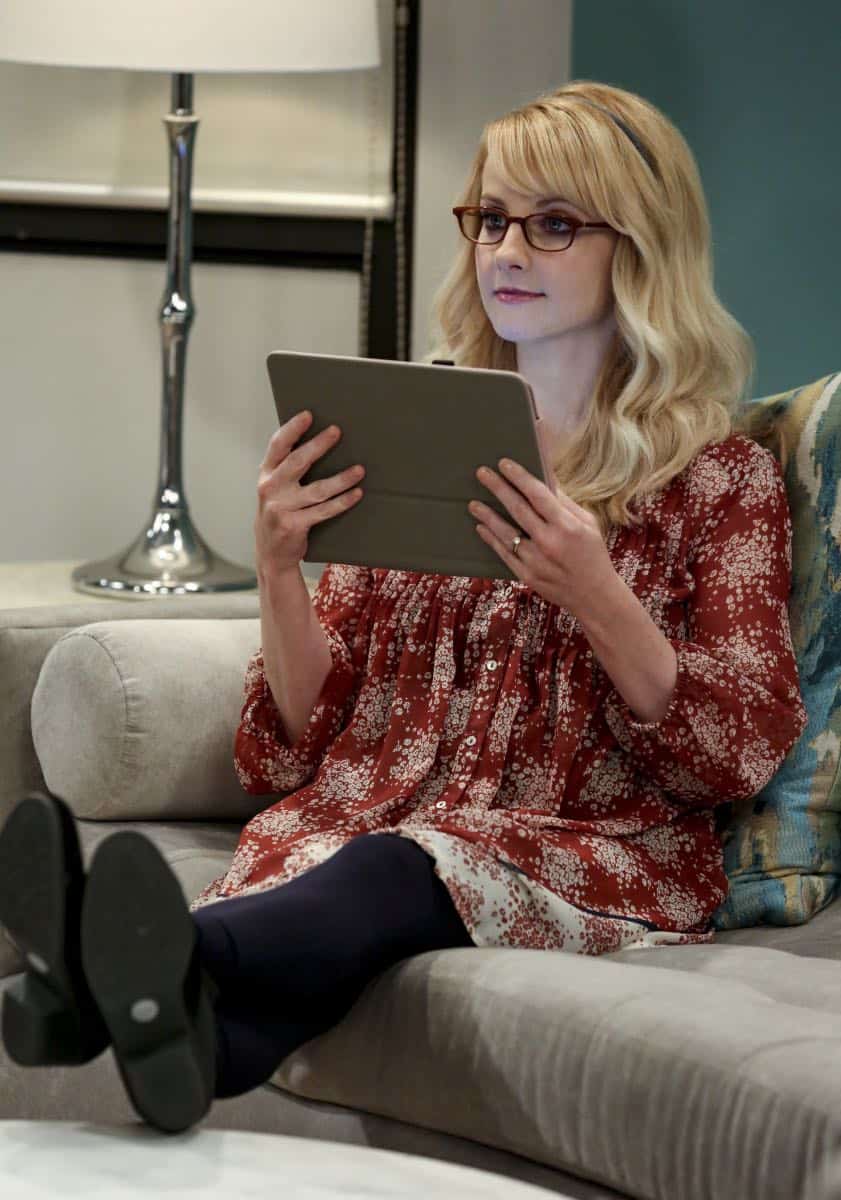 "The Tam Turbulence" -- Pictured: Bernadette (Melissa Rauch). When Sheldon won't tell anyone why he's never mentioned Tam (Robert Wu), his childhood best friend, Leonard takes matters into his own hands. Also, Bernadette and Penny take out Raj's fiancée, Anu (Rati Gupta), for dinner to get the skinny on her, on THE BIG BANG THEORY, Thursday, Oct. 11 (8:00-8:31 PM, ET/PT) on the CBS Television Network. Jerry O'Connell returns as Sheldon's brother, George. Photo: Michael Yarish/CBS é2018 CBS Broadcasting, Inc. All Rights Reserved.