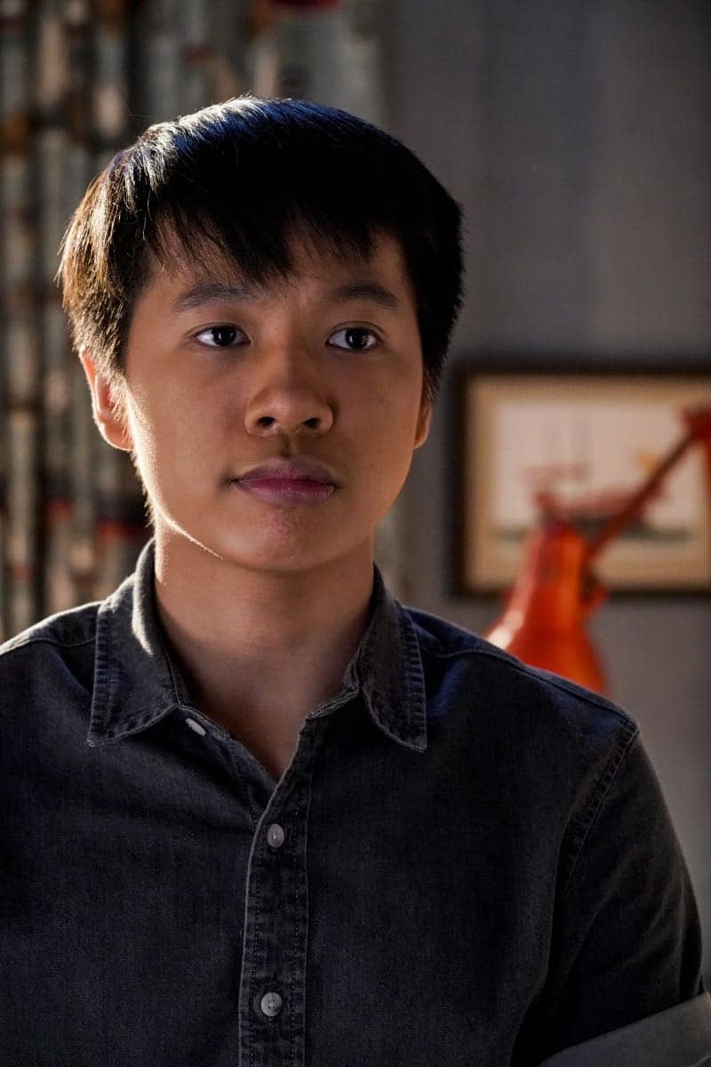 "A Financial Secret and Fish Sauce" - Pictured: Tam (Ryan Phuong). When George Sr. asks Sheldon to keep a secret from Mary, the stress of not being honest drives Sheldon to hideout at Tam's for his first sleepover, on YOUNG SHELDON, Thursday, Oct. 11 (8:31-9:01 PM, ET/PT) on the CBS Television Network. Photo: Robert Voets/Warner Bros. Entertainment Inc. é 2018 WBEI. All rights reserved.