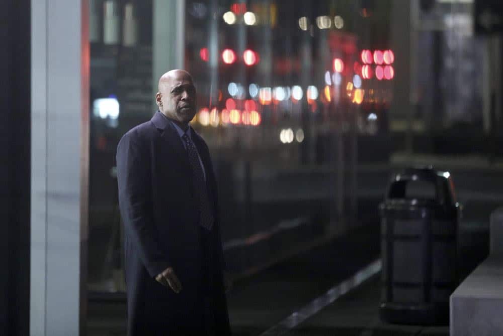 MANIFEST -- "Unclaimed Baggage" Episode 104 -- Pictured: Daryl Edwards as NSA Dir. Vance -- (Photo by: Craig Blankenhorn/NBC/Warner Brothers) MANIFEST -- "Unclaimed Baggage" Episode 104 -- Pictured: Daryl Edwards as NSA Dir. Vance -- (Photo by: Craig Blankenhorn/NBC/Warner Brothers)