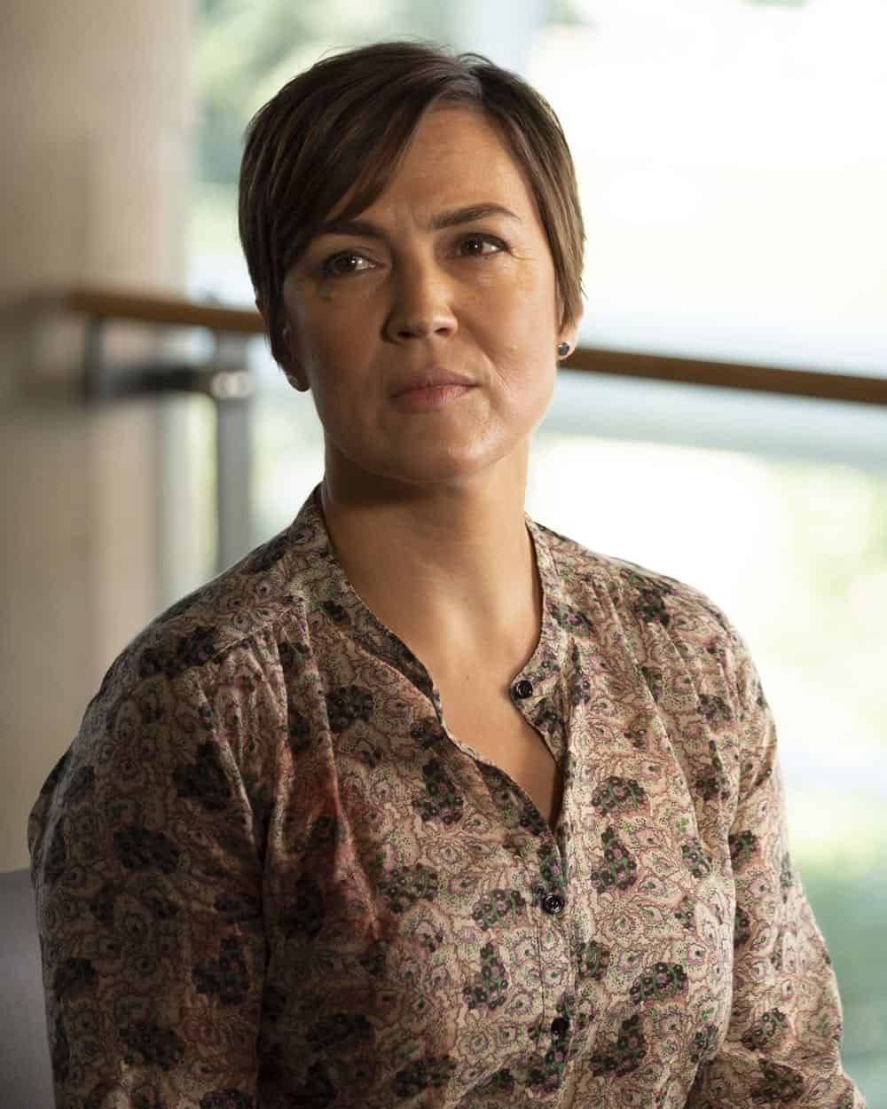 THE GOOD DOCTOR - "Tough Titmouse" - Shaun (Freddie Highmore) recalls his own past to help an intellectually disabled teenager face separation from his mother, while Claire (Antonia Thomas) is put between an injured teenage rock climber and her worried parents. Meanwhile, Glassman's (Richard Schiff) post-op hallucinations force him to confront a personal tragedy on "The Good Doctor," MONDAY, OCT. 15 (10:00-11:00 p.m. EDT), on The ABC Television Network. (ABC/Eike Schroter)