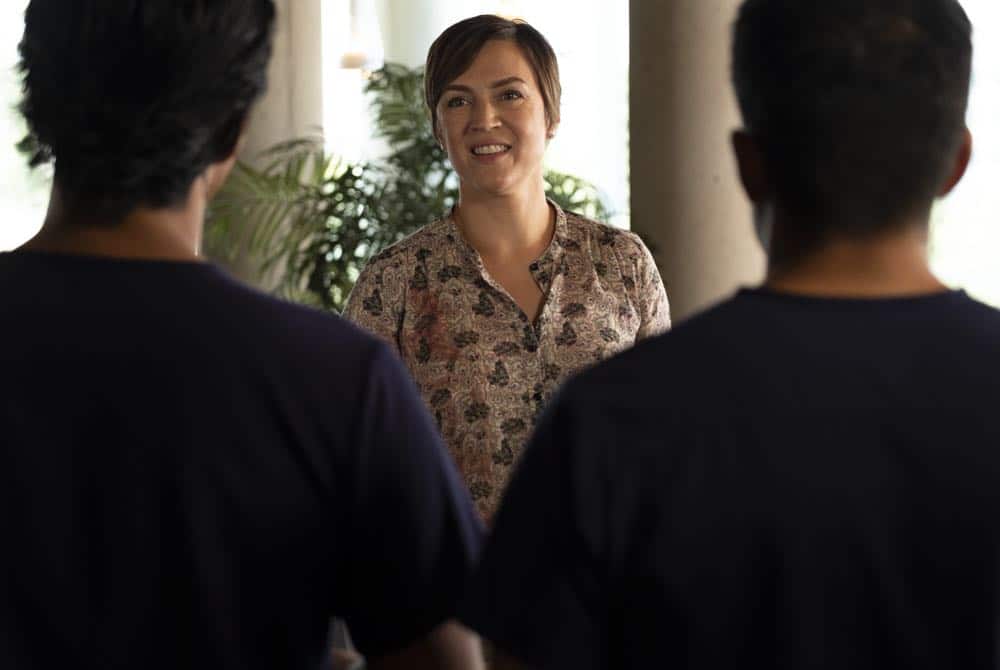 THE GOOD DOCTOR - "Tough Titmouse" - Shaun (Freddie Highmore) recalls his own past to help an intellectually disabled teenager face separation from his mother, while Claire (Antonia Thomas) is put between an injured teenage rock climber and her worried parents. Meanwhile, Glassman's (Richard Schiff) post-op hallucinations force him to confront a personal tragedy on "The Good Doctor," MONDAY, OCT. 15 (10:00-11:00 p.m. EDT), on The ABC Television Network. (ABC/Eike Schroter)