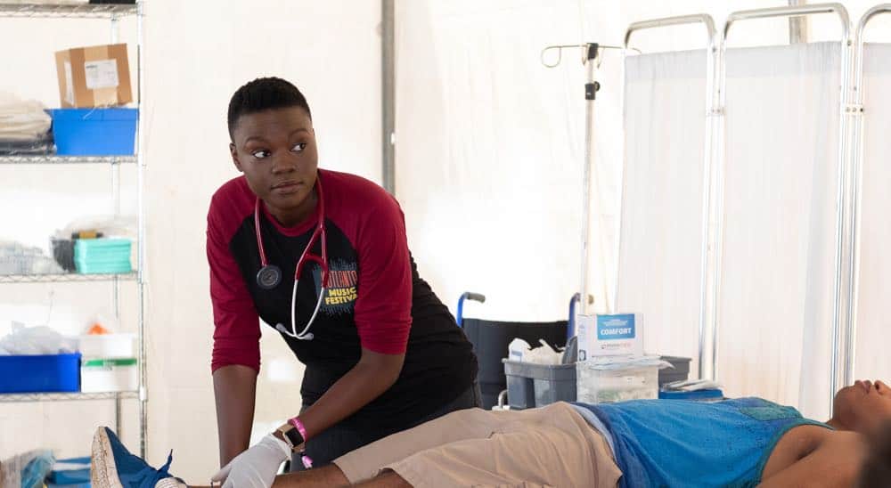 THE RESIDENT: Shaunette Renée Wilson in the "About Time" episode of THE RESIDENT airing Monday, Oct. 15 (8:00-9:00 PM ET/PT) on FOX. ©2018 Fox Broadcasting Co. Cr: Guy D'AlemaFOX. THE RESIDENT: Shaunette Renée Wilson in the "About Time" episode of THE RESIDENT airing Monday, Oct. 15 (8:00-9:00 PM ET/PT) on FOX. ©2018 Fox Broadcasting Co. Cr: Guy D'AlemaFOX.
