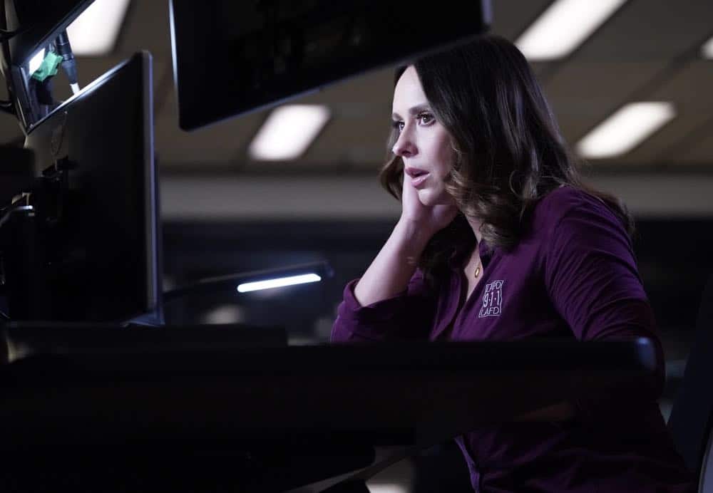 9-1-1: Jennifer Love Hewitt in the “Awful People” episode of 9-1-1 airing Monday, Oct. 15 (9:00-10:00 PM ET/PT) on FOX. © 2018 FOX Broadcasting. CR: Greg Gayne / FOX.