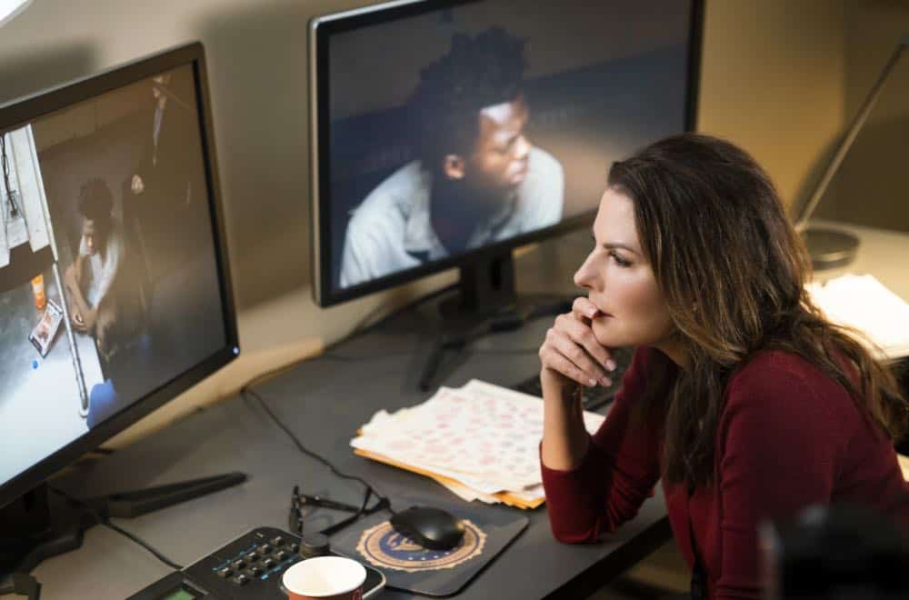"Crossfire" - Special Agents Maggie Bell and OA Zidan rush to track down an active sniper with an elusive motive as the body count continues to rise, on FBI, Tuesday, Oct. 16 (9:00-10:00 PM, ET/PT) on the CBS Television Network. Pictured: Sela Ward Photo: Michael Parmelee/CBS é2018 CBS Broadcasting, Inc. All Rights Reserved