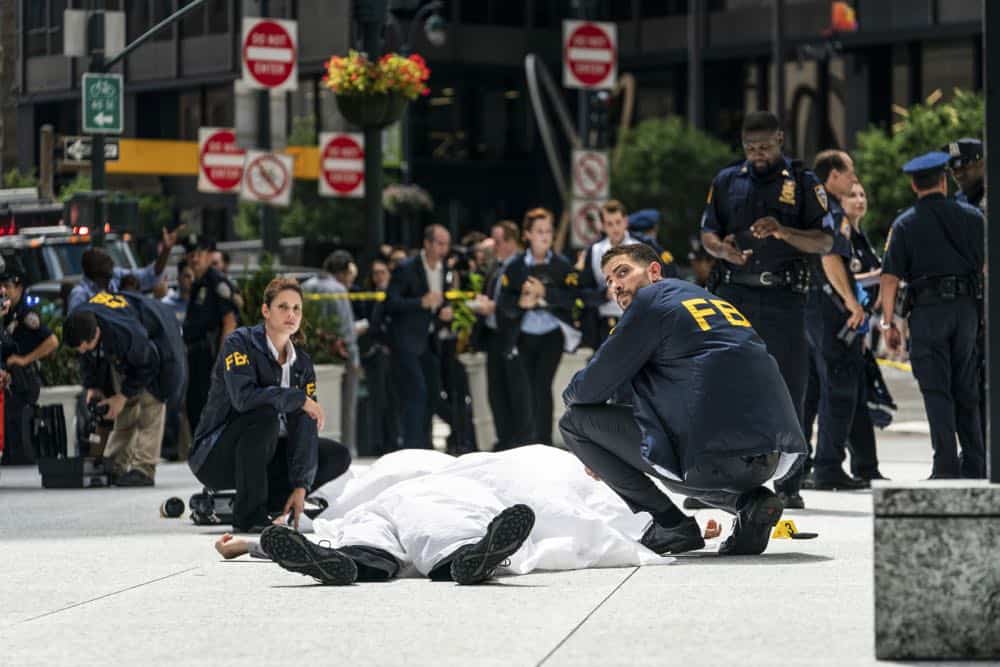 ÃÂCrossfireààSpecial Agents Maggie Bell and OA Zidan rush to track down an active sniper with an elusive motive as the body count continues to rise, on FBI, Tuesday, Oct. 16 (9:00-10:00 PM, ET/PT) on the CBS Television Network. Pictured: Missy Peregrym, Zeeko Zaki. Photo: Michael Parmelee/CBS é2018 CBS Broadcasting, Inc. All Rights Reserved