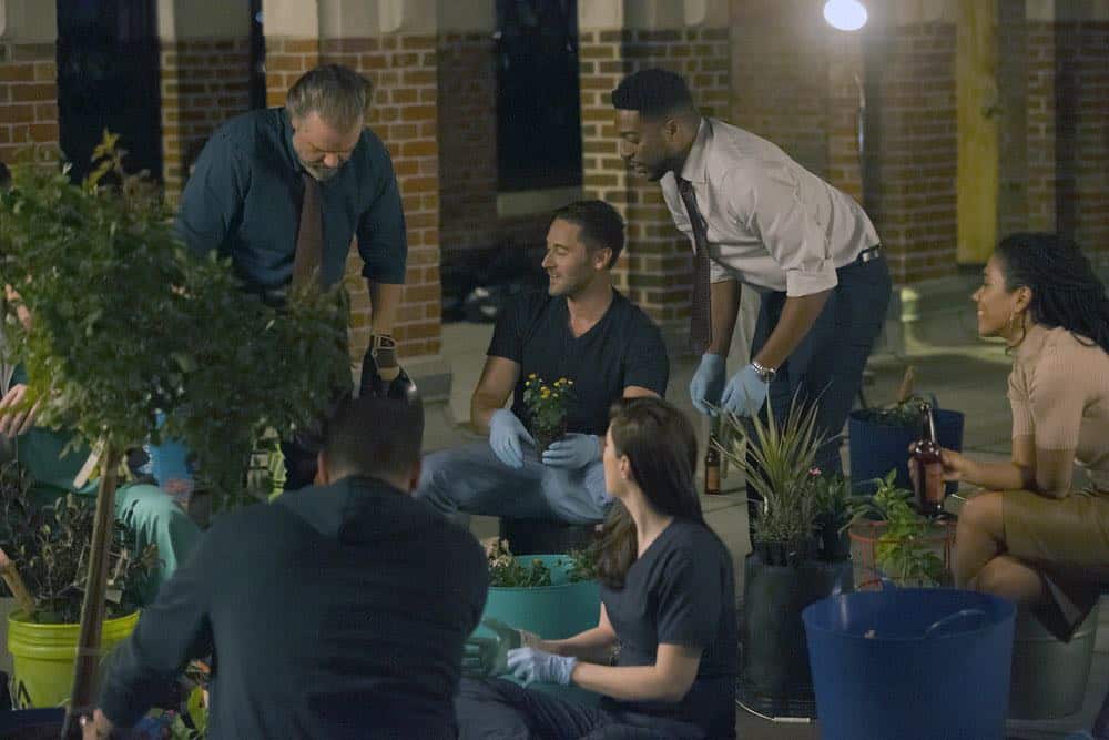 NEW AMSTERDAM -- "Boundaries" Episode 104 -- Pictured: (l-r) Tyler Labine as Dr. Iggy Frome, Ryan Eggold as Dr. Max Goodwin, Janet Montgomery as Dr. Lauren Bloom, Jocko Sims as Dr. Floyd Reynolds, Freema Agyeman as Dr. Helen Sharpe -- (Photo by: Francisco Roman/NBC) NEW AMSTERDAM -- "Boundaries" Episode 104 -- Pictured: (l-r) Tyler Labine as Dr. Iggy Frome, Ryan Eggold as Dr. Max Goodwin, Janet Montgomery as Dr. Lauren Bloom, Jocko Sims as Dr. Floyd Reynolds, Freema Agyeman as Dr. Helen Sharpe -- (Photo by: Francisco Roman/NBC)