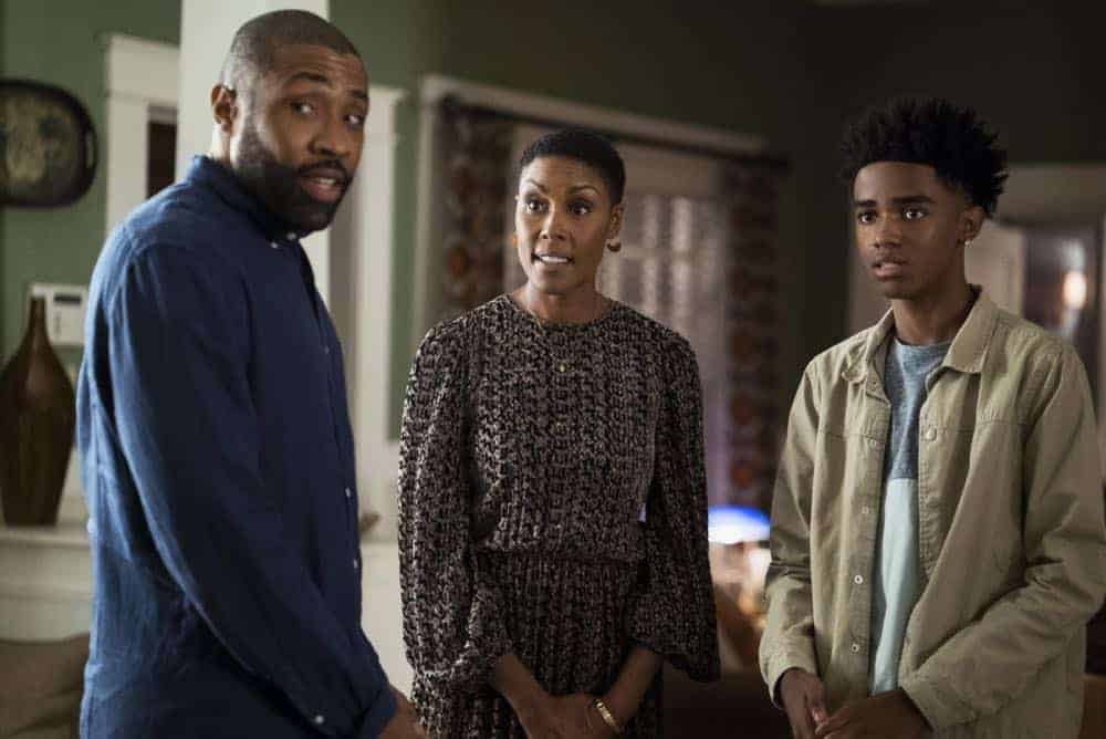 Black Lightning -- "The Book Of Consequences: Chapter Two: Black Jesus Blues" -- Image BLK202a_0106b.jpg -- Pictured (L-R): Cress Williams as Jefferson, Christine Adams as Lynn and Myles Truitt as Issa -- Photo: Annette Brown/The CW -- é 2018 The CW Network, LLC. All rights reserved