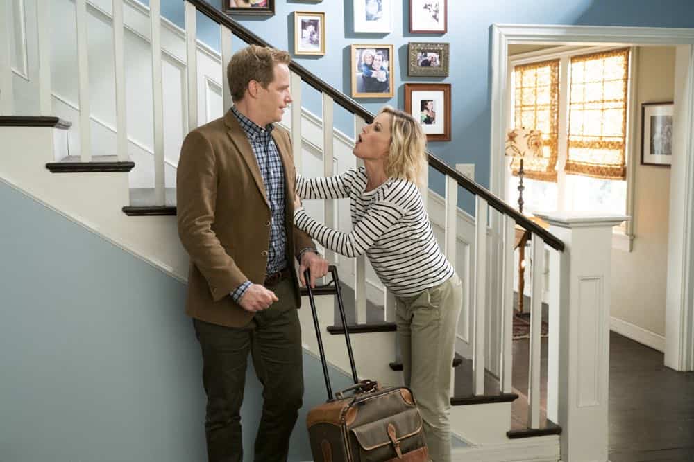 MODERN FAMILY - "Torn Between Two Lovers" - Haley can't seem to choose between her past and present relationships and is forced to make a decision. Meanwhile, Manny returns to college and dorm life while his girlfriend, Sherry, continues to stay at Jay and Gloria's, and might be overstaying her welcome, on "Modern Family," WEDNESDAY, OCT. 17 (9:00-9:31 p.m. EDT), on The ABC Television Network. (ABC/Ron Tom)