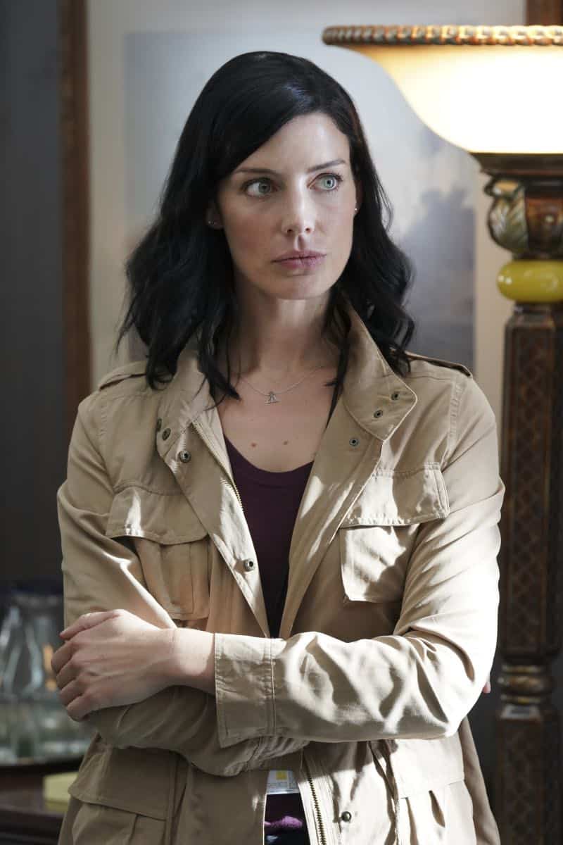 "The Worst of Conditions" After tragedy strikes, Jason is faced with a huge decision regarding his future with Bravo Team, on SEAL TEAM, Wednesday, Oct. 17 (9:00-10:00 PM, ET/PT) on the CBS Television Network. Pictured: Jessica Pare' as Mandy Ellis. Photo: MontyBrinton/CBS ÃÂé2018 CBS Broadcasting, Inc. All Rights Reserved