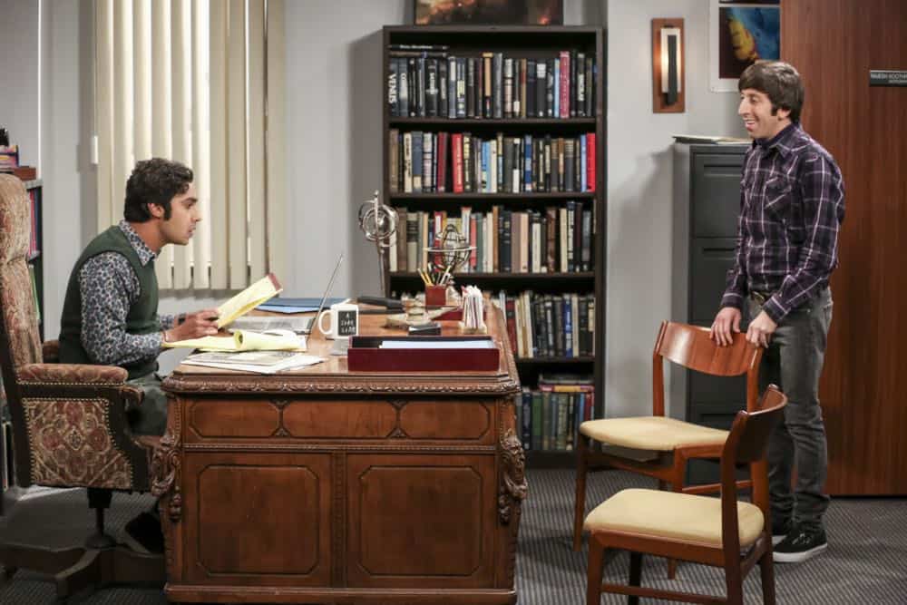 "The Planetarium Collision" -- Pictured: Rajesh Koothrappali (Kunal Nayyar) and Howard Wolowitz (Simon Helberg). When Amy doesn't have time to work on super-asymmetry, Sheldon goes to great lengths to ensure she's available to work with him even it if means accidentally sabotaging her career in the process. Also, Koothrappali doesn't want Wolowitz to join him in hosting a show at the planetarium, on THE BIG BANG THEORY, Thursday, Oct. 18 (8:00-8:31 PM, ET/PT) on the CBS Television Network. Emmy Award winner Bob Newhart returns as Arthur Jeffries. Photo: Michael Yarish/Warner Bros. Entertainment Inc. é 2018 WBEI. All rights reserved.