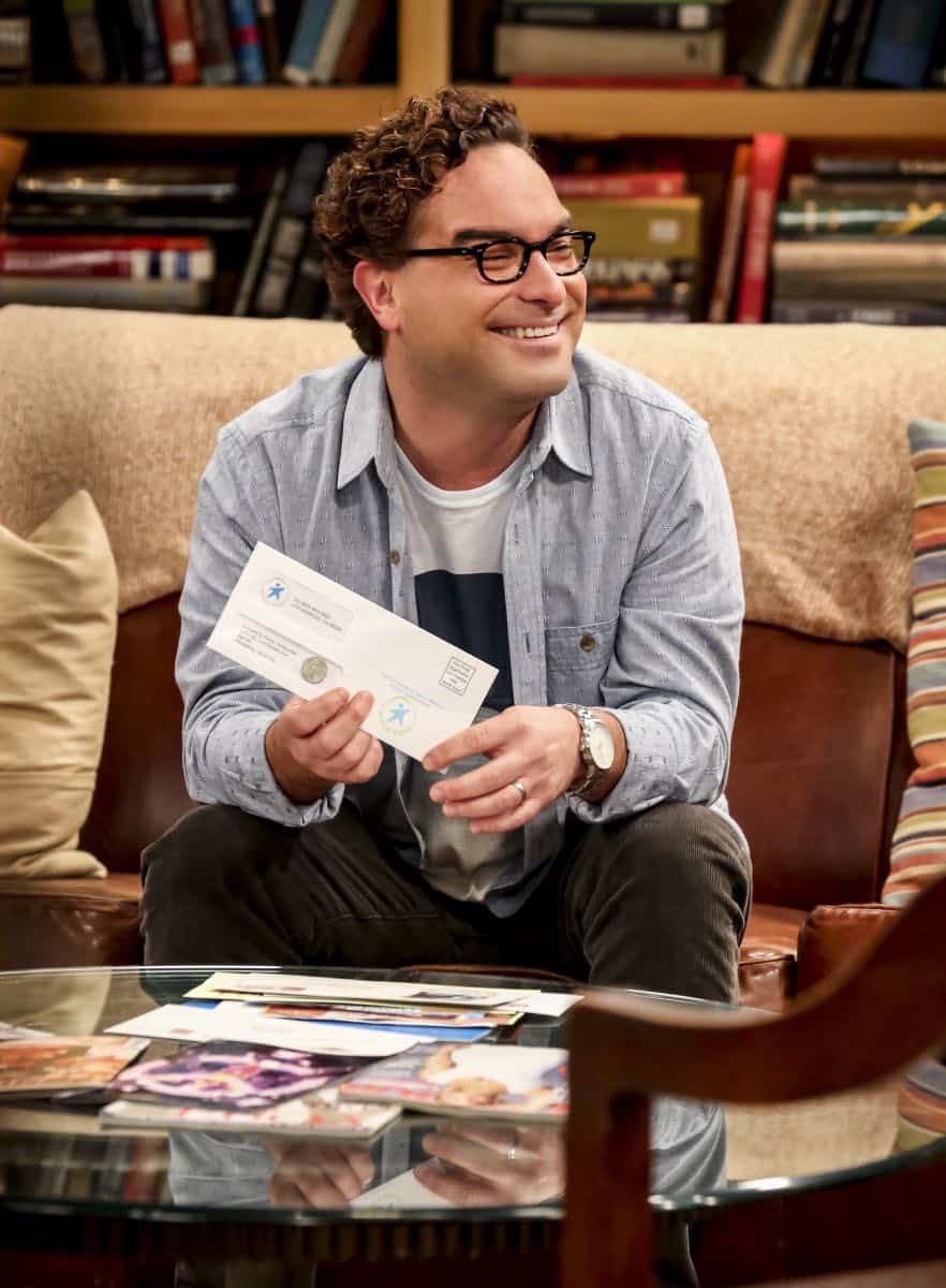 "The Planetarium Collision" -- Pictured: Leonard Hofstadter (Johnny Galecki). When Amy doesn't have time to work on super-asymmetry, Sheldon goes to great lengths to ensure she's available to work with him even it if means accidentally sabotaging her career in the process. Also, Koothrappali doesn't want Wolowitz to join him in hosting a show at the planetarium, on THE BIG BANG THEORY, Thursday, Oct. 18 (8:00-8:31 PM, ET/PT) on the CBS Television Network. Emmy Award winner Bob Newhart returns as Arthur Jeffries. Photo: Michael Yarish/Warner Bros. Entertainment Inc. é 2018 WBEI. All rights reserved.