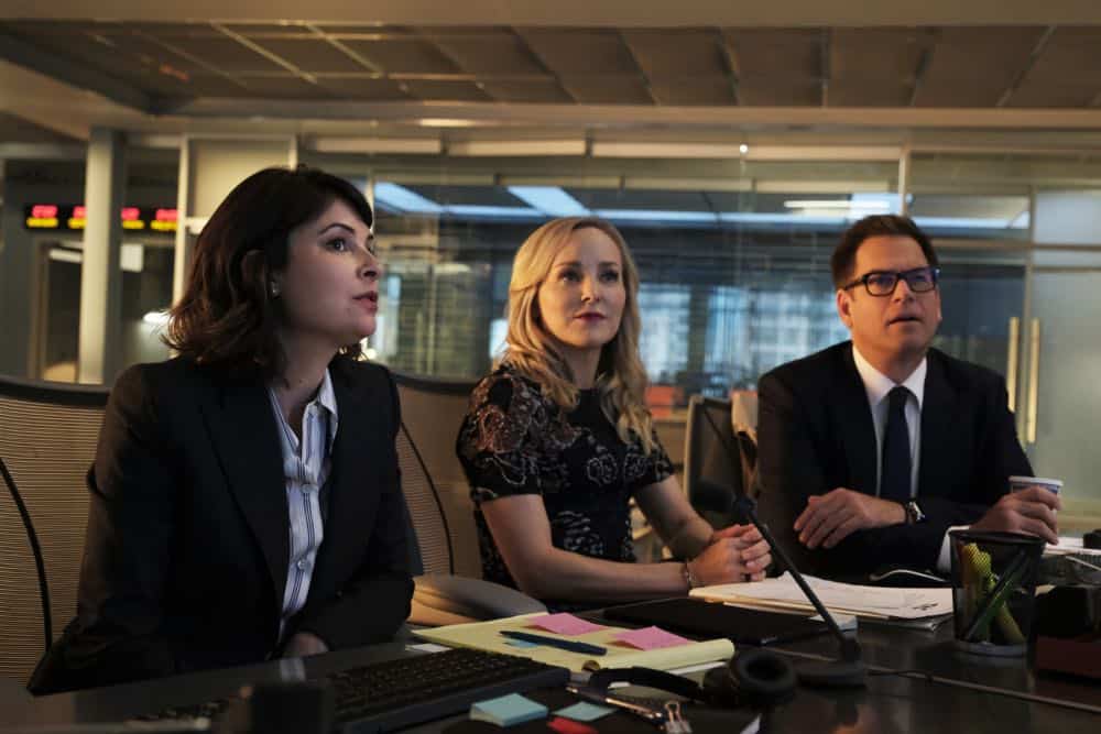"The Missing Piece" - Bull joins the defense team of a seemingly unwinnable case when a man he believes is innocent, is put on trial for murder after his submission to a DNA database links him to a homicide. Also, while Bull and Benny work toward selecting jurors who are predisposed to trust their gut instinct rather than incontrovertible evidence, Danny and Mackenzie research whether their client's DNA could have been contaminated, on BULL, Monday, Oct. 22 (10:00-11:00 PM, ET/PT) on the CBS Television Network. Pictured L-R: MacKenzie Meehan as Taylor Rentzel, Geneva Carr as Marissa Morgan, and Michael Weatherly as Dr. Jason Bull Photo: Jojo Whilden/CBS é2018 CBS Broadcasting, Inc. All Rights Reserved "The Missing Piece" - Bull joins the defense team of a seemingly unwinnable case when a man he believes is innocent, is put on trial for murder after his submission to a DNA database links him to a homicide. Also, while Bull and Benny work toward selecting jurors who are predisposed to trust their gut instinct rather than incontrovertible evidence, Danny and Mackenzie research whether their client's DNA could have been contaminated, on BULL, Monday, Oct. 22 (10:00-11:00 PM, ET/PT) on the CBS Television Network. Pictured L-R: MacKenzie Meehan as Taylor Rentzel, Geneva Carr as Marissa Morgan, and Michael Weatherly as Dr. Jason Bull Photo: Jojo Whilden/CBS é2018 CBS Broadcasting, Inc. All Rights Reserved