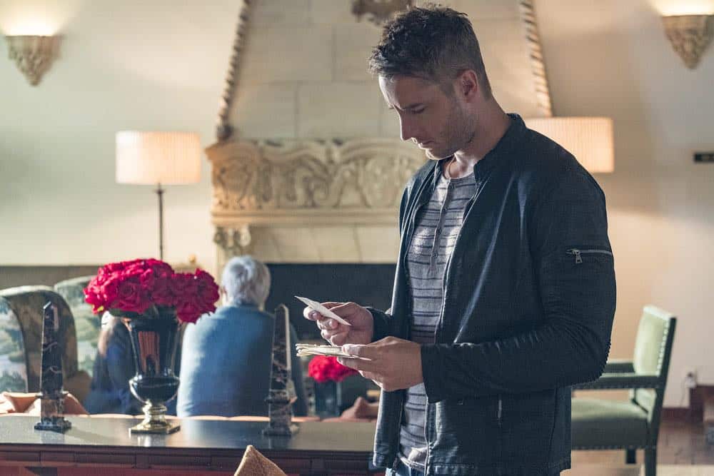 THIS IS US -- "Toby" Episode 305 -- Pictured: Justin Hartley as Kevin Pearson -- (Photo by: Ron Batzdorff/NBC)