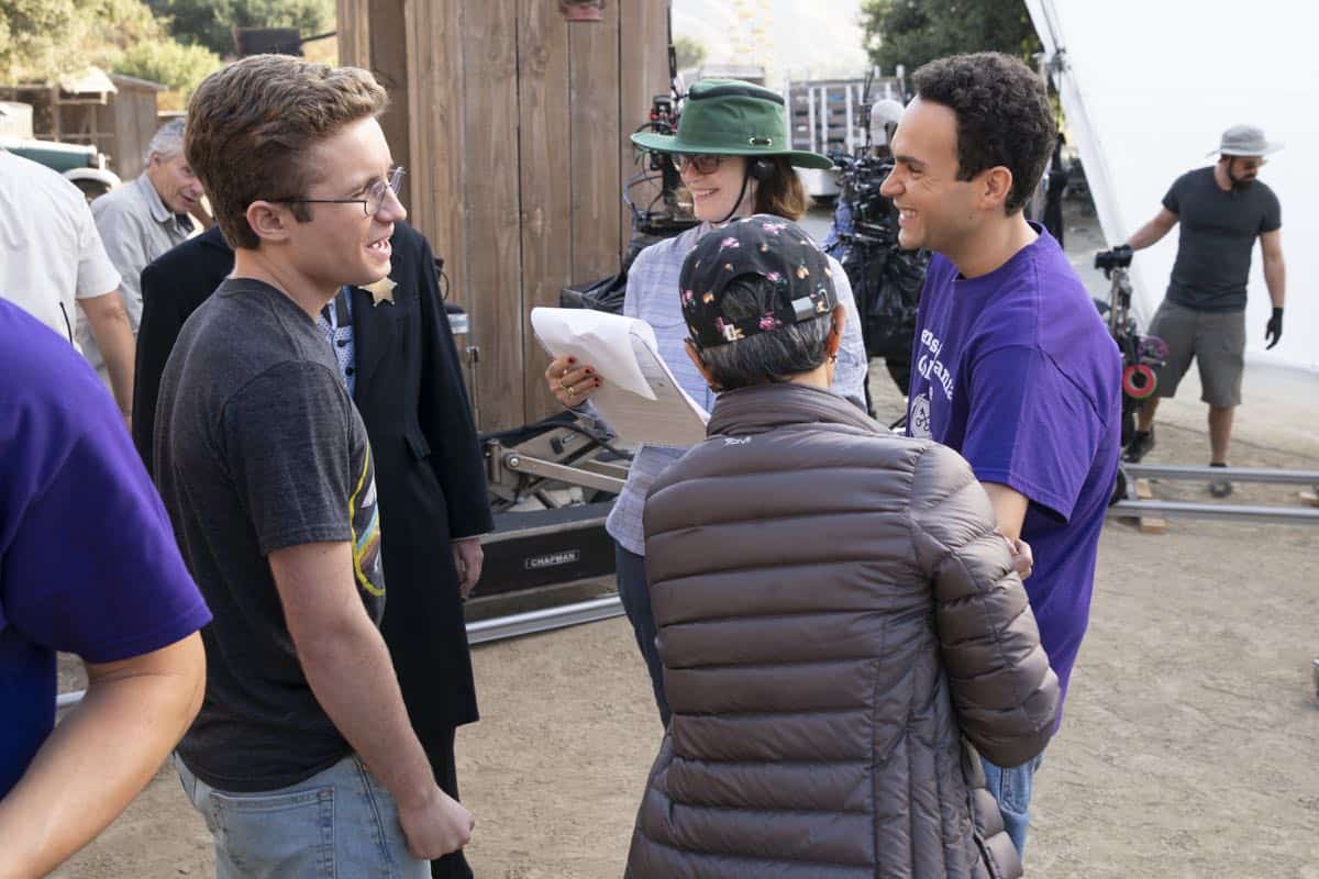 THE GOLDBERGS Season 7 Episode 1 Photos Vacation SEAT42F